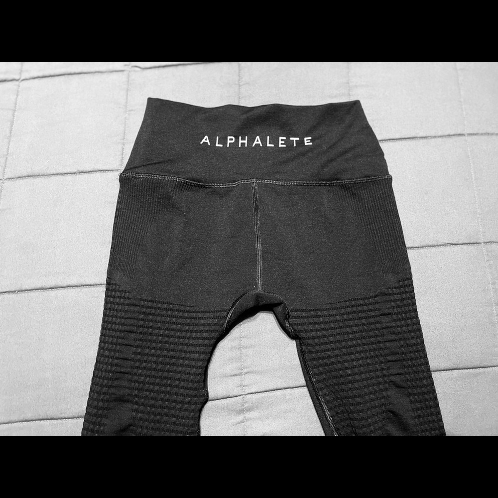 Alphalete Halo Leggings M